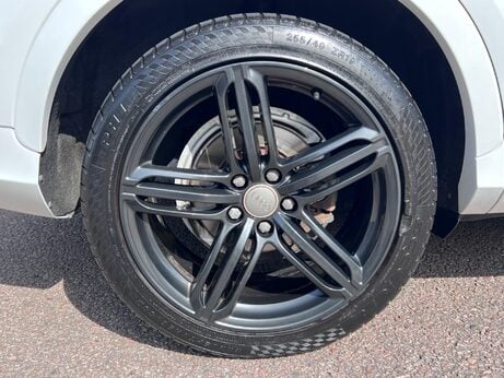 Audi Q3 2.0 TDI S line S Tronic quattro Euro 5 (s/s) 5dr 39