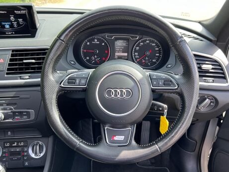Audi Q3 2.0 TDI S line S Tronic quattro Euro 5 (s/s) 5dr 16