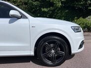 Audi Q3 2.0 TDI S line S Tronic quattro Euro 5 (s/s) 5dr 39