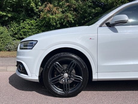 Audi Q3 2.0 TDI S line S Tronic quattro Euro 5 (s/s) 5dr 14