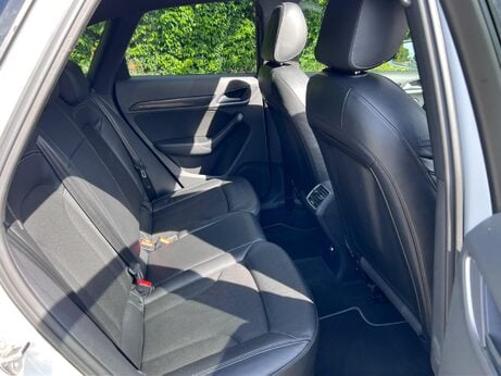 Audi Q3 2.0 TDI S line S Tronic quattro Euro 5 (s/s) 5dr 72