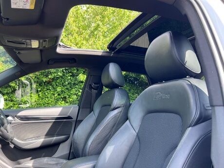 Audi Q3 2.0 TDI S line S Tronic quattro Euro 5 (s/s) 5dr 86