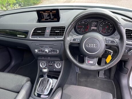 Audi Q3 2.0 TDI S line S Tronic quattro Euro 5 (s/s) 5dr 71