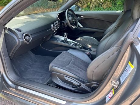 Audi TT 1.8 TFSI Sport Euro 6 (s/s) 3dr 28