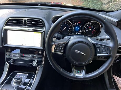 Jaguar XE 2.0i GPF R-Sport Auto Euro 6 (s/s) 4dr 73
