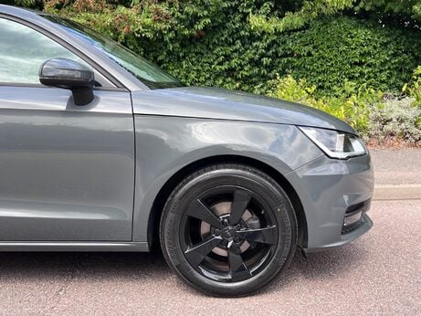 Audi A1 1.0 TFSI Sport Euro 6 (s/s) 3dr 8