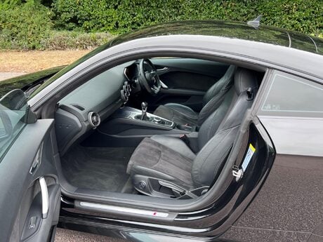 Audi TT 2.0 TFSI S line Euro 6 (s/s) 3dr 28