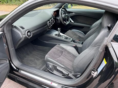 Audi TT 2.0 TFSI S line Euro 6 (s/s) 3dr 27