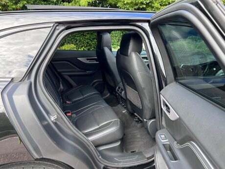 Jaguar F-Pace 2.0 D180 R-Sport Auto AWD Euro 6 (s/s) 5dr 28