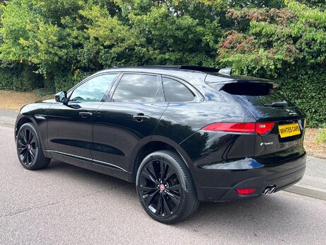 Jaguar F-Pace 2.0 D180 R-Sport Auto AWD Euro 6 (s/s) 5dr 3