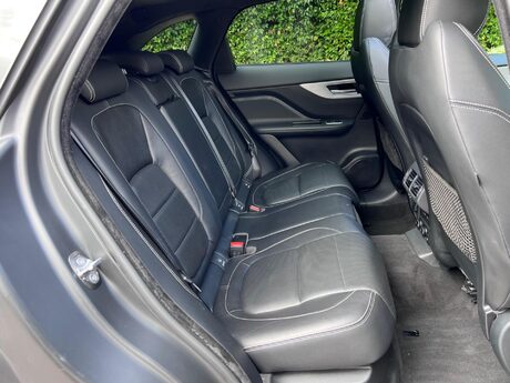 Jaguar F-Pace 2.0 D180 R-Sport Auto AWD Euro 6 (s/s) 5dr 30