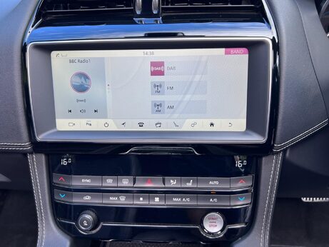 Jaguar F-Pace 2.0 D180 R-Sport Auto AWD Euro 6 (s/s) 5dr 46