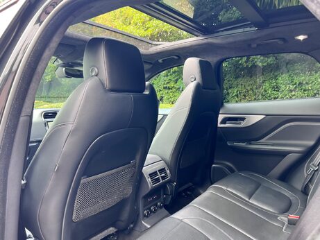 Jaguar F-Pace 2.0 D180 R-Sport Auto AWD Euro 6 (s/s) 5dr 28
