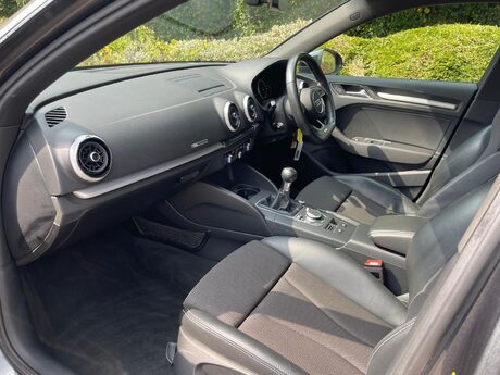 Audi A3 1.5 TFSI CoD 35 Black Edition Sportback Euro 6 (s/s) 5dr 21