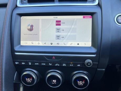 Jaguar E-Pace 2.0 D180 Chequered Flag Auto AWD Euro 6 (s/s) 5dr 34