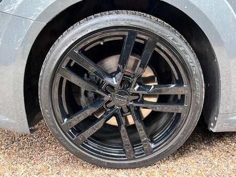 Audi TT 2.0 TFSI S line S Tronic Euro 6 (s/s) 3dr 26