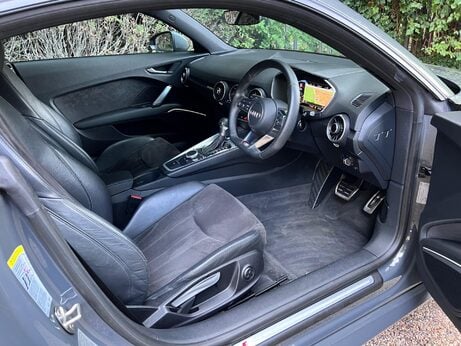 Audi TT 2.0 TFSI S line S Tronic Euro 6 (s/s) 3dr 13