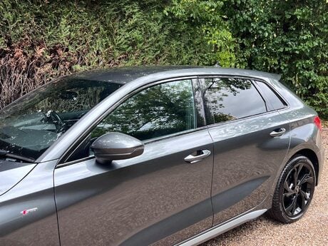 Audi A3 1.0 TFSI 30 S line Sportback S Tronic Euro 6 (s/s) 5dr 11
