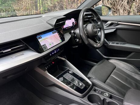 Audi A3 1.0 TFSI 30 S line Sportback S Tronic Euro 6 (s/s) 5dr 18