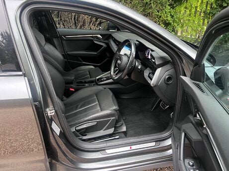 Audi A3 1.0 TFSI 30 S line Sportback S Tronic Euro 6 (s/s) 5dr 11
