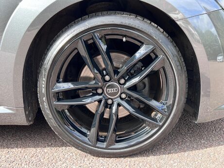 Audi TT 2.0 TFSI S line S Tronic quattro Euro 6 (s/s) 3dr 40