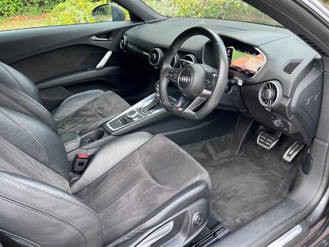 Audi TT 2.0 TFSI S line S Tronic quattro Euro 6 (s/s) 3dr 13