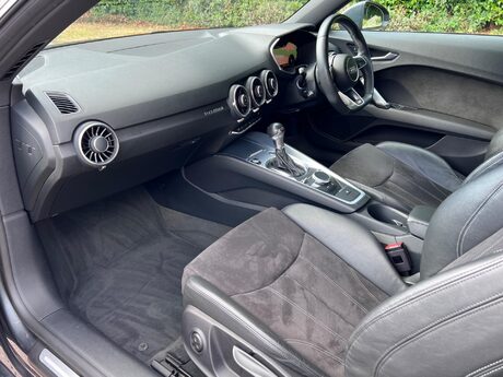 Audi TT 2.0 TFSI S line S Tronic quattro Euro 6 (s/s) 3dr 92