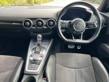 Audi TT 2.0 TFSI S line S Tronic quattro Euro 6 (s/s) 3dr 12