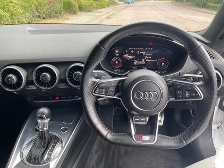 Audi TT 2.0 TFSI S line S Tronic quattro Euro 6 (s/s) 3dr 48