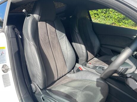 Audi TT 2.0 TFSI S line S Tronic quattro Euro 6 (s/s) 3dr 9