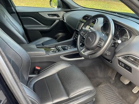 Jaguar F-Pace 2.0 D180 R-Sport Auto AWD Euro 6 (s/s) 5dr 11