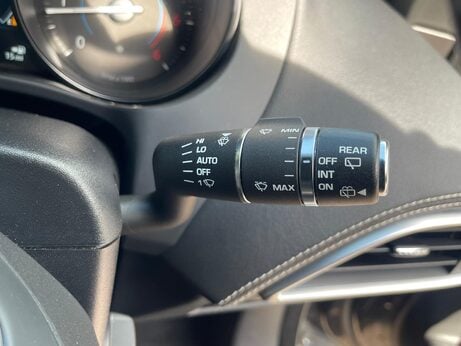 Jaguar F-Pace 2.0 D180 R-Sport Auto AWD Euro 6 (s/s) 5dr 38