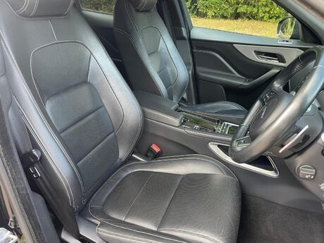 Jaguar F-Pace 2.0 D180 R-Sport Auto AWD Euro 6 (s/s) 5dr 39