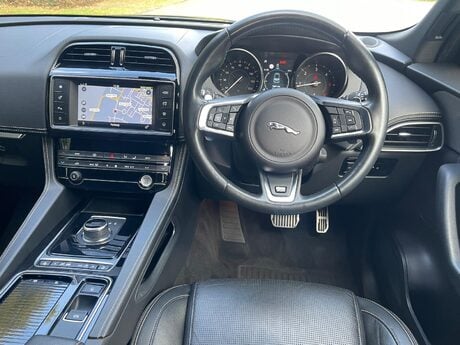 Jaguar F-Pace 2.0 D180 R-Sport Auto AWD Euro 6 (s/s) 5dr 49