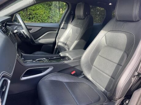 Jaguar F-Pace 2.0 D180 R-Sport Auto AWD Euro 6 (s/s) 5dr 50