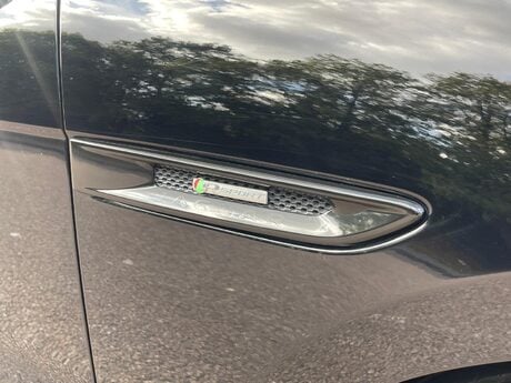 Jaguar F-Pace 2.0 D180 R-Sport Auto AWD Euro 6 (s/s) 5dr 45