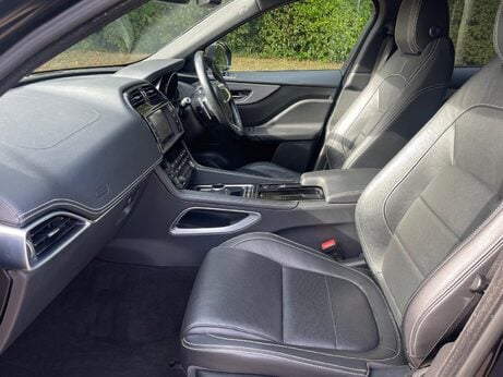 Jaguar F-Pace 2.0 D180 R-Sport Auto AWD Euro 6 (s/s) 5dr 47