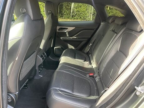 Jaguar F-Pace 2.0 D180 R-Sport Auto AWD Euro 6 (s/s) 5dr 36
