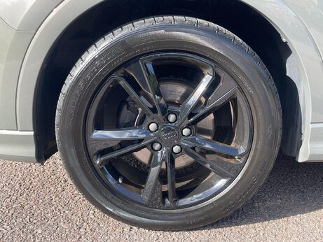 Audi Q3 1.5 TFSI CoD 35 S line S Tronic Euro 6 (s/s) 5dr 52