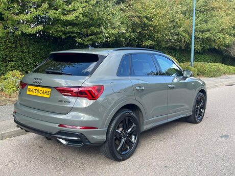 Audi Q3 1.5 TFSI CoD 35 S line S Tronic Euro 6 (s/s) 5dr 3