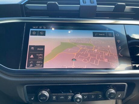 Audi Q3 1.5 TFSI CoD 35 S line S Tronic Euro 6 (s/s) 5dr 18