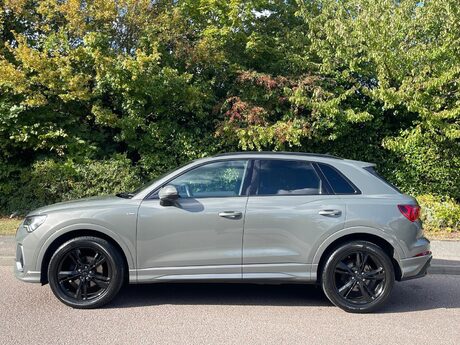 Audi Q3 1.5 TFSI CoD 35 S line S Tronic Euro 6 (s/s) 5dr 7