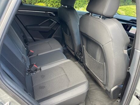 Audi Q3 1.5 TFSI CoD 35 S line S Tronic Euro 6 (s/s) 5dr 48