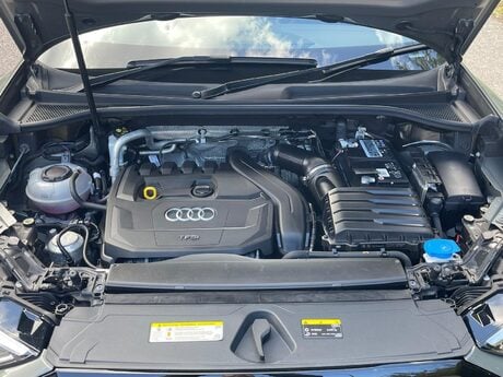 Audi Q3 1.5 TFSI CoD 35 S line S Tronic Euro 6 (s/s) 5dr 32