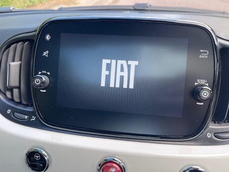 Fiat 500 1.0 MHEV Dolcevita Euro 6 (s/s) 3dr 24