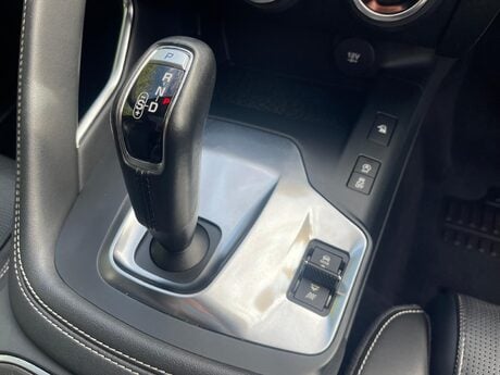 Jaguar E-Pace 2.0 P300 R-Dynamic HSE Auto AWD Euro 6 (s/s) 5dr 21