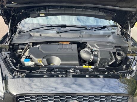 Jaguar E-Pace 2.0 P300 R-Dynamic HSE Auto AWD Euro 6 (s/s) 5dr 30