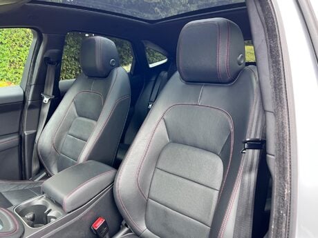 Jaguar E-Pace 2.0 D180 Chequered Flag Auto AWD Euro 6 (s/s) 5dr 30