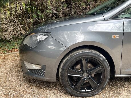 SEAT Ibiza 1.2 TSI FR Sport Coupe Euro 5 3dr 33