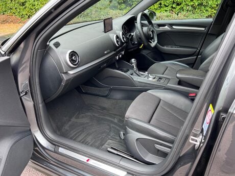 Audi A3 1.5 TFSI CoD 35 Black Edition Sportback S Tronic Euro 6 (s/s) 5dr 27